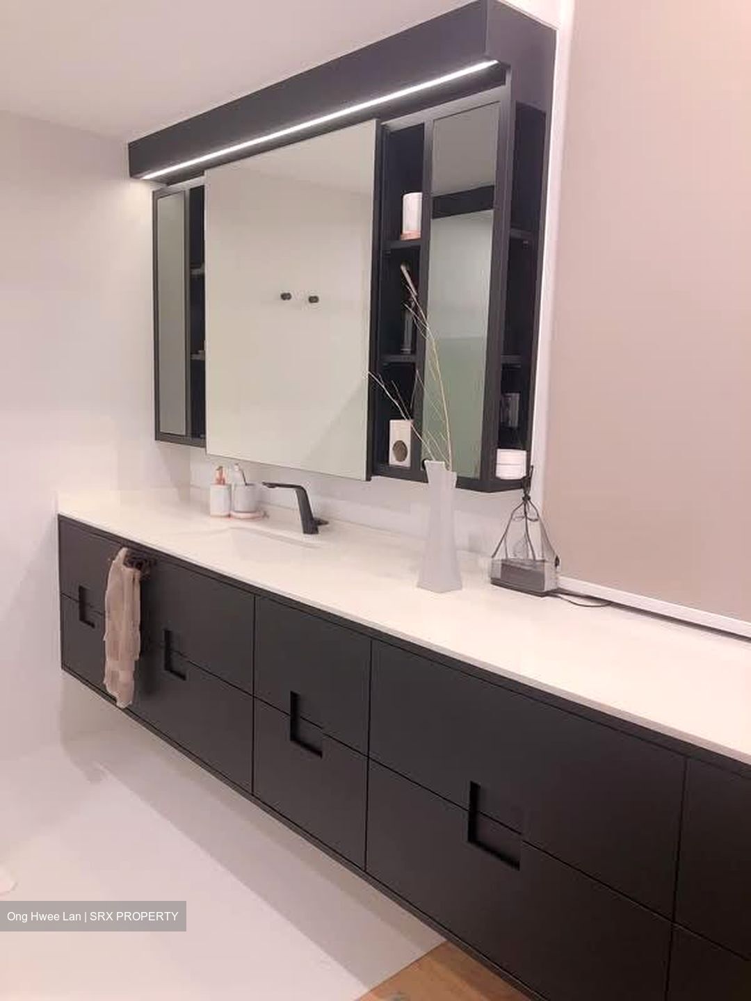 River Place (D3), Condominium #638121141
